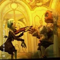 La Symphonie des Jouets Marionnettes a Fils sur Castelet