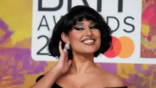 RAYE - This tour may contain new music