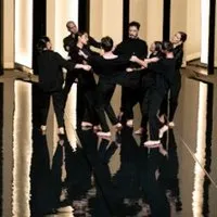 Les Yeux Fermés