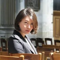 Shin-young Lee