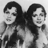 Les Soeurs Hilton